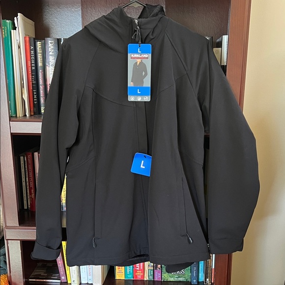 Kirkland Signature Men's Black Performance Jacket - Picture 1 of 2